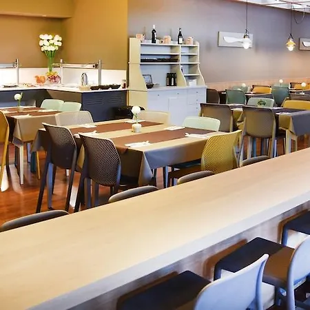 Sunclub فندق سالو