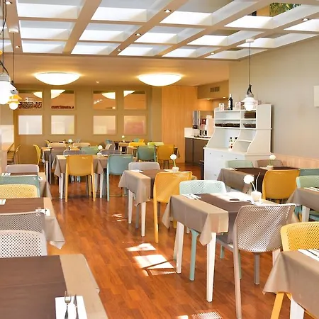 Sunclub فندق سالو